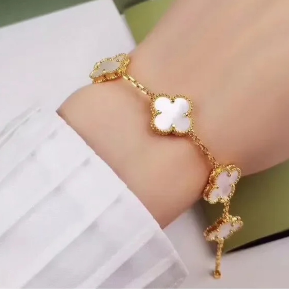 Gold 5 Quatrefoil Clover Motifs White Mother of Pearl Bracelet